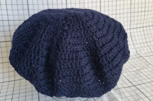 Women's beret black.  Size 56-58